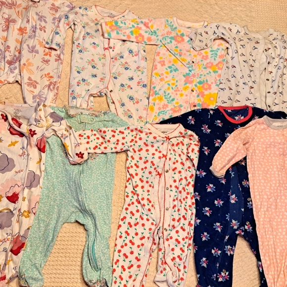 Girls PJ bundle - Picture 1 of 8